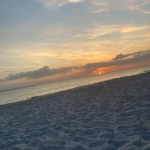 Meet your Posher, Sterling